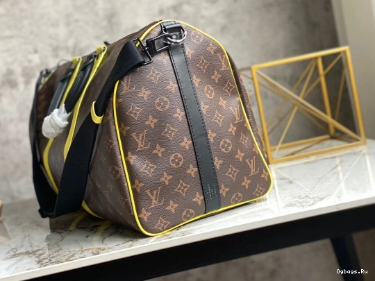 VUITTON KEEPALL 50 BANDOULIÈRE LOUIS 0522